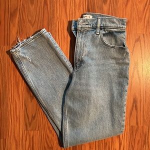 Abercrombie & Fitch Curve Love Ultra High Rise 90s Straight Jean - 27/4 Short